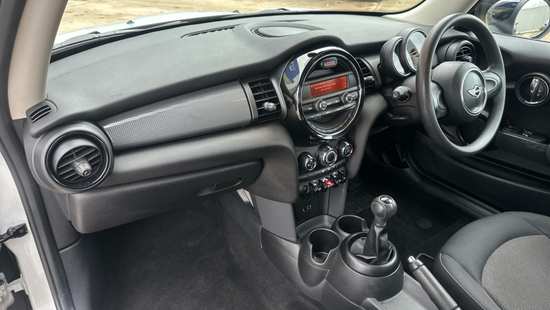 MINI Hatchback 1.5 Cooper 3dr Petrol Hatchback